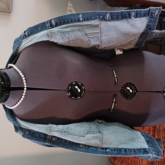 Lucky Brand Tomboy Trucker Jean Jacket๐ - Picture 5 of 13